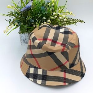 Burberry print bucket hat black white red tan size medium